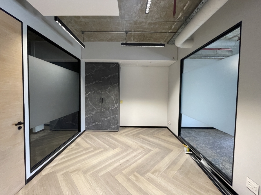 To Let Commercial Property for Rent in De Waterkant Western Cape